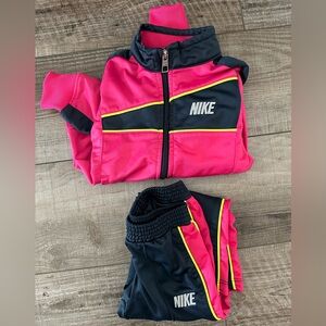 4T girls Nike sweatsuit